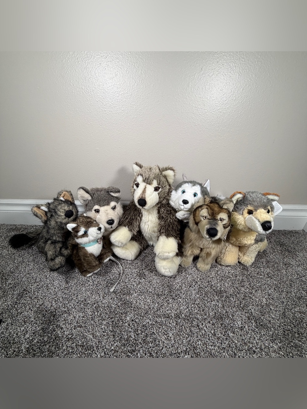 Wolf Plush Lot 7 Vintage Stuffed Animals Aurora Build-A-Bear Folkmanis Jaag